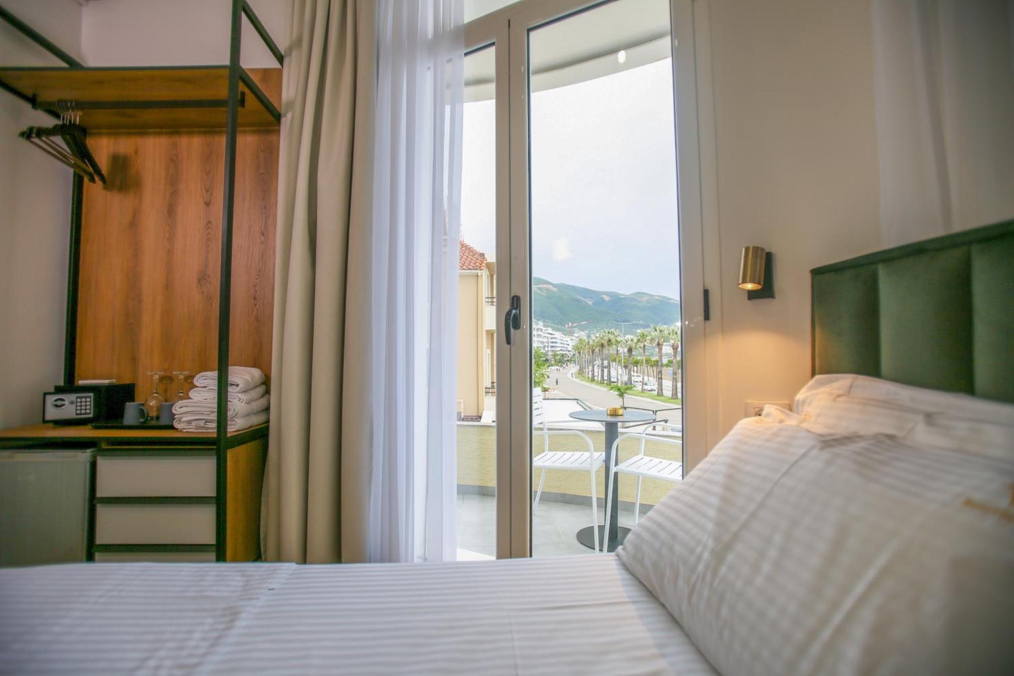 Vala Boutique Hotel Vlore Ngoại thất bức ảnh